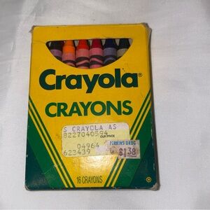Vintage 1990 Binney & Smith 16  Crayola Crayons in Box Used